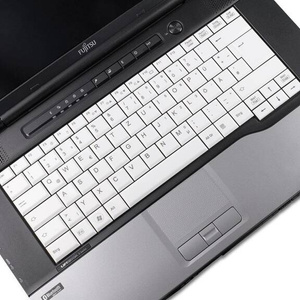 Fujitsu Lifebook E752 Core i5 3230M (3-gen.) 2,6 GHz / 4 GB / 240 SSD / 15,6'' HD+ / Win 10 Prof. (Update)