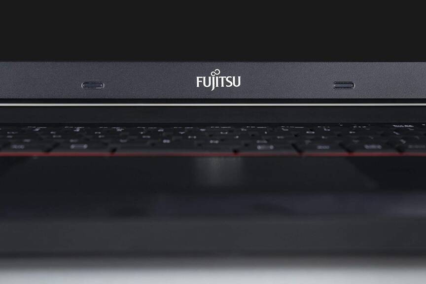 Fujitsu Lifebook A744 Core i3 4100M (4-gen.) 2,5 GHz / 4 GB / 240 SSD / 15,6’’ / Win 10 Prof. (Update)